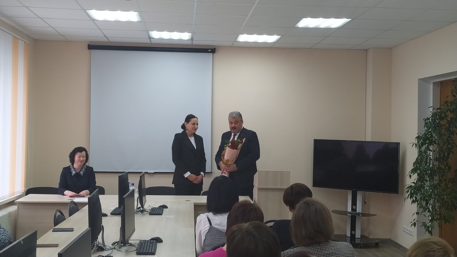 Первый слайд